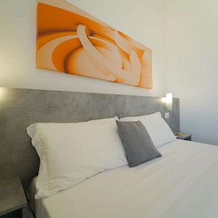 Hotel Rivabella Davoli Esterno foto