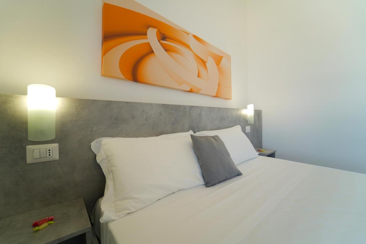 Hotel Rivabella Davoli Esterno foto