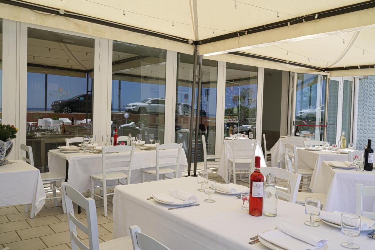 Hotel Rivabella Davoli Esterno foto