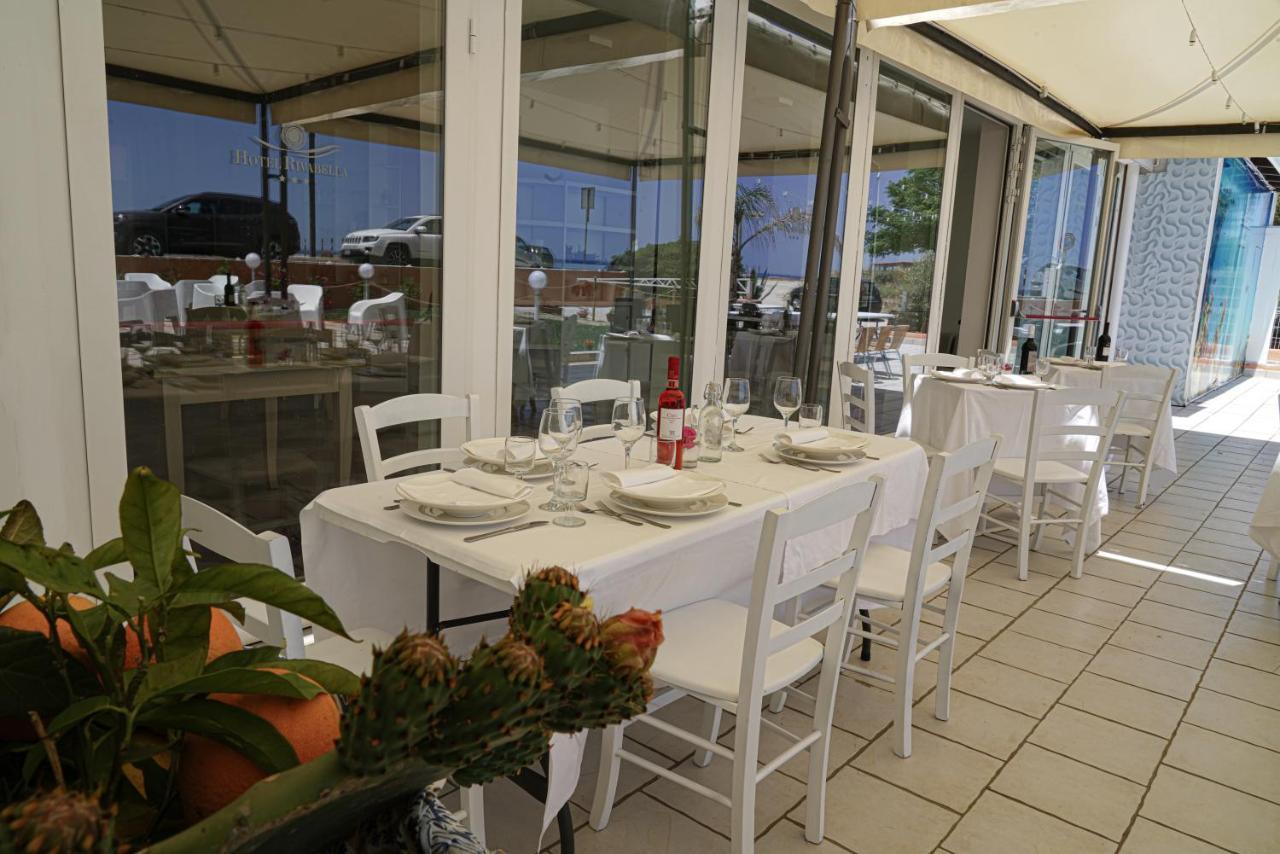 Hotel Rivabella Davoli Esterno foto