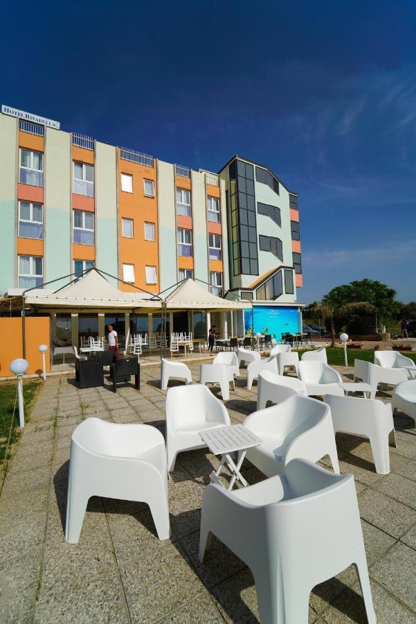 Hotel Rivabella Davoli Esterno foto